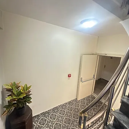 Apartahotel Sevil Star *