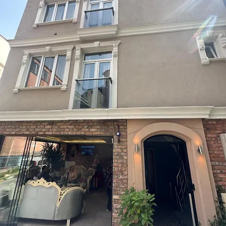 Sevil Star Lägenhetshotell 2*